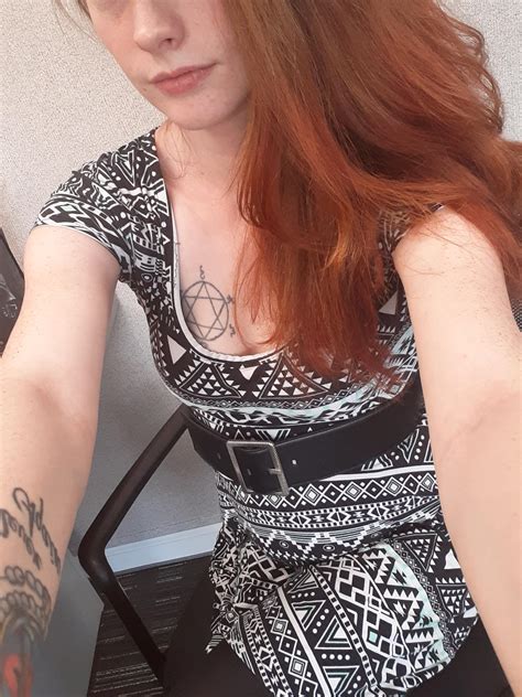 Bored at work : RedheadedGoddesses