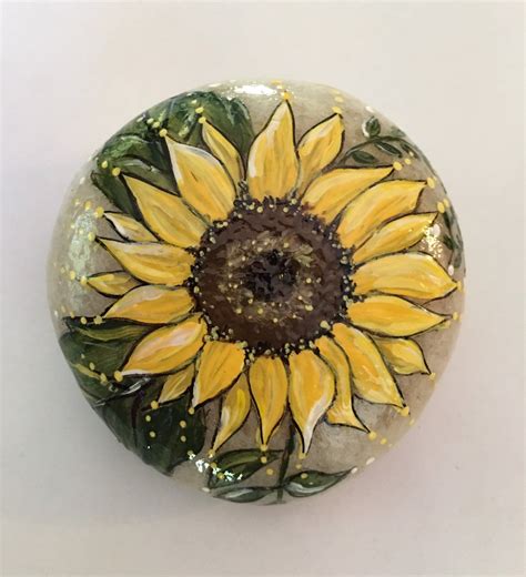 Sunflower Painted Stone Etsy Rock Painting Ideas Easy Rock Painting