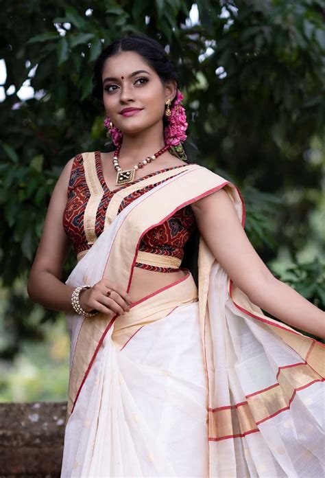Sleeveless Ajrakh Blouse With Kasavu Border Patch Byhand I Indian Ethnic Wear Online I