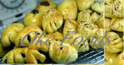Roti unyil venus bakery dibentuk dengan ukuran yang kecil dan dapat dinikmati hanya dengan sekali lahap. Resep Roti Unyil Isi Aneka Rasa Manis