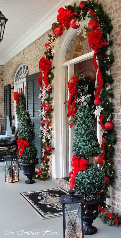 So, let's see how you can prepare your home's appearance this christmas with a warm, decorative concept. 30 Best Outdoor Christmas Decorations Ideas