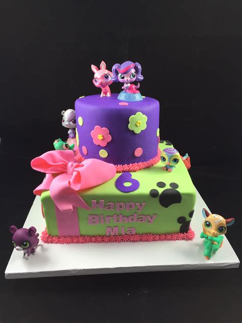 Littlest Pet Shop Cake Using The Lps Toys Cake Lps Toys Birthday Cake