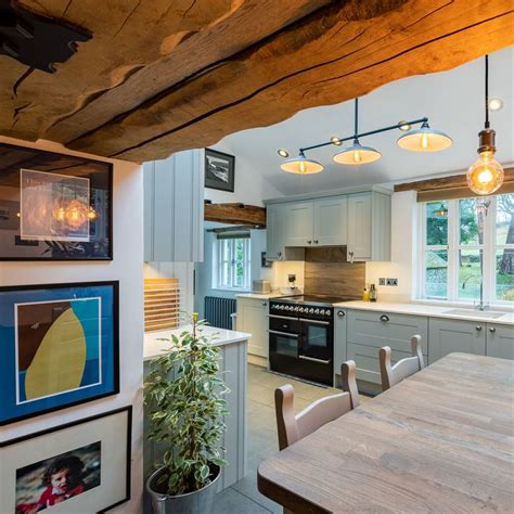 Which is the best gloss for a kitchen? Rustic Retreat | Projects | Atlantis Kitchens