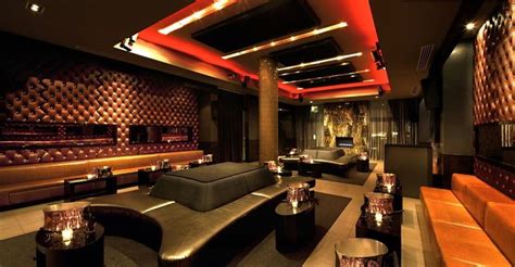 red room nyc a place for new york s vip clientele located in gansevoort park hotel designed as
