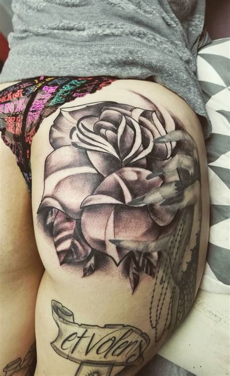 Tatuagens No Bumbum Para Voc Se Inspirar Toptatuagens Tatuagens