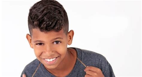 Conheça Mc Bruninho Funkeiro De 11 Anos Que Conquistou Neymar E