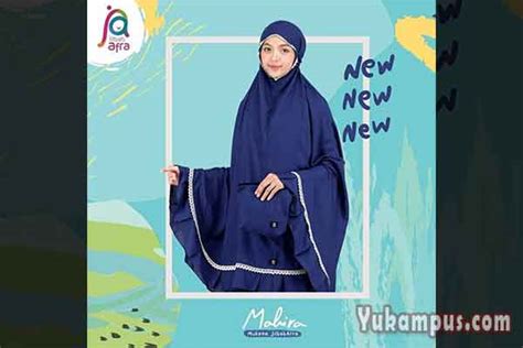 Rengkuh lembutnya sisis feminin anda dengan keharuman cherry blossoms. 2 Contoh Kalimat Promosi Jilbab di Instagram yang Menarik ...