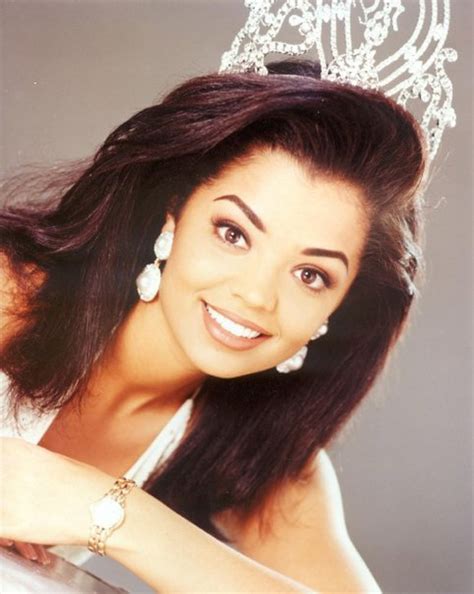 Miss Universe 1995 Chelsi Smiths Crowning Lipstick Alley
