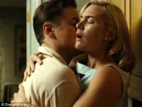 He started out in television before moving on to film, scoring an oscar nomination for in 2008, dicaprio reunited with winslet in revolutionary road, a tense film about a 1950s suburban couple facing a myriad of personal problems. Leonardo DiCaprio: Kate ishte teper e cuditur... - Content ...