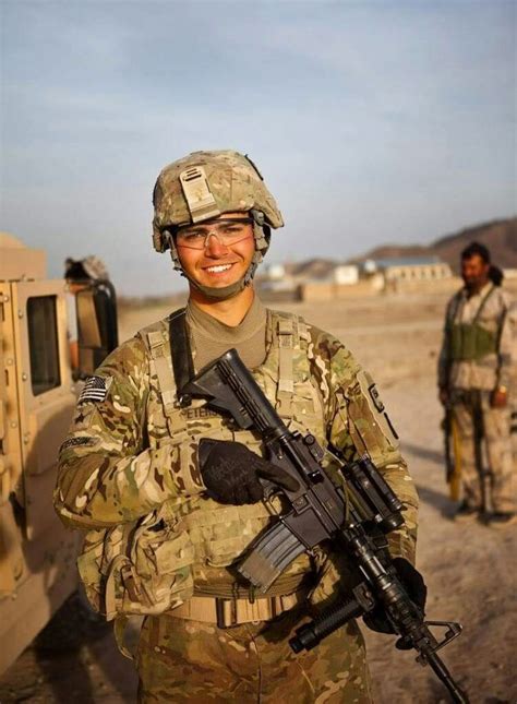 Pin By Daniel Sullivan On Modern Us Army Men In Uniform Soldier Us Army