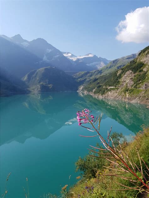 Wählen sie den kaprunerhof als urlaubsdomizil & sie können nach lust und laune bergsteigen und wandern in kaprun. Wanderung zu den Hochgebirgsstauseen in Kaprun ...