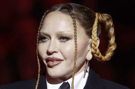 Madonna Chocou Fãs Ao Surgir No Grammy Com Rosto Diferente Música Eplay