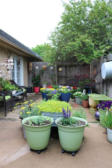 Patio Gardening 101 · Cozy Little House