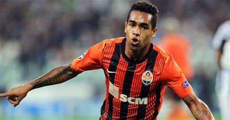 Alex teixeira's price on the xbox market is 1,500 coins (2 min ago), playstation is 1,400 coins (1 min ago) and pc is 1,600 coins (13 min ago). Liverpool FC target Alex Teixeira in profile - Daily Post