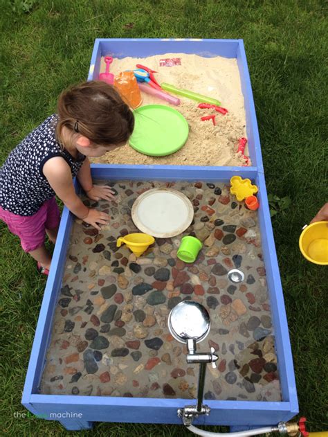 Edades de los nios(as) 4 s 5aos. DIY haz una mesa de arena y #agua para que los #niños # ...