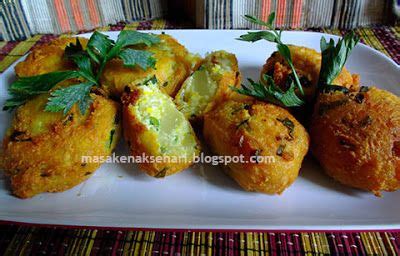 Bentuk sesuai selera, kalau saya berbentuk lonjong sebesar ibu jari, panjangnya setelunjuk,biar memudahkan dipegang untuk anak. Perkedel Kentang Campur Tahu - Resep Masakan Indonesia | Resep masakan, Resep masakan indonesia ...