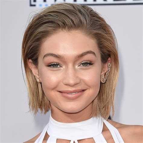 Gigi Hadid Hair Colour And Hairstyle Timeline Beautycrew