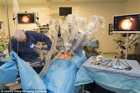 Robot Surgery Could Save Men From Prostate Cancer Daily Mail Online