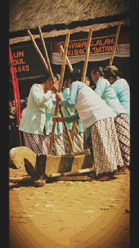 Traditional culture, indonesia Ciptagelar