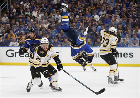 Bruins Rout Blues 7 2 Take 2 1 Lead In Stanley Cup Final Inquirer Sports