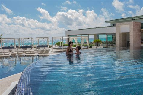 Get the latest news on top destinations. Sandos Cancun Lifestyle Resort , Cancun - Reviews, Photos ...