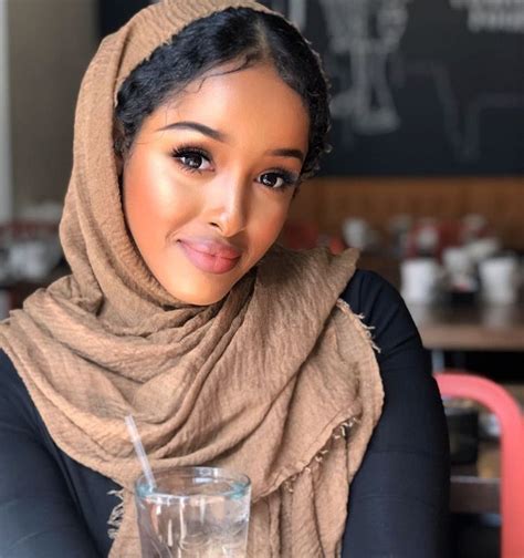 Beautiful Dark Skinned Women Beautiful Muslim Women Beautiful Hijab Somali Models Mode