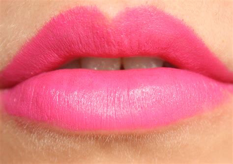 Mac Iris Apfel Pink Pigeon Lipstick Review Swatches And