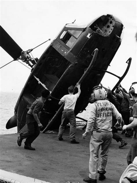 The Huey Legendary Workhorse Of Vietnam War In 30 Pictures