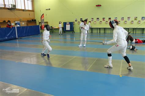 Nous vous invitons à rejoindre et à partager ce serveur pour créer une commu nauté soudée par un passion commune. JO 2024 : l'équipe d'escrime américaine à Beauvais
