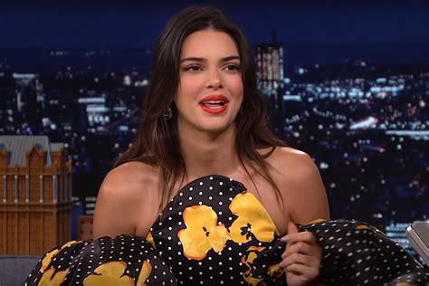 Kendall Jenner Reveals How She Found Out About Kylie S Pregnancy