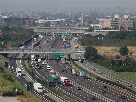 Autostrade tech is the tech branch of autostrade per l'italia, which manages 60% of italian highway infrastructure. Bollino nero sulle autostrade italiane il 9 agosto ...