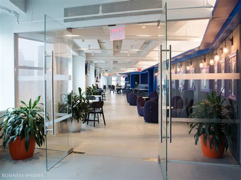 A Look Inside 40 Billion Linkedins New York Office Where Employees