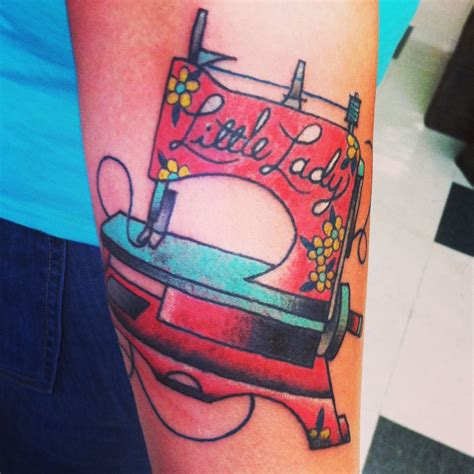 Tattoo Of A Sewing Machine Sewing Tattoo Girlytattoo Mom Sewing