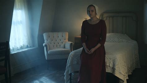 Review ‘handmaids Tale Is A Wake Up Call For Women