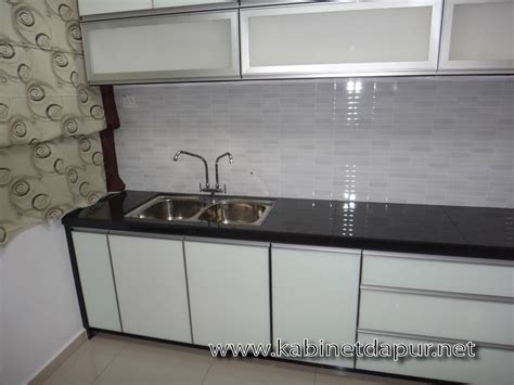 Boleh dikatakan setiap rumah wajib memiliki kabinet samada yang pasang siap ataupun melalui tempahan. Kabinet Dapur Pasang Siap Related Keywords - Kabinet Dapur ...