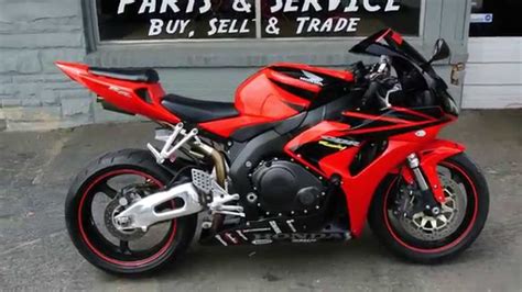Four stroke, transverse four cylinder, dohc, 4 valve per cylinder. 2006 Honda CBR 1000RR - YouTube