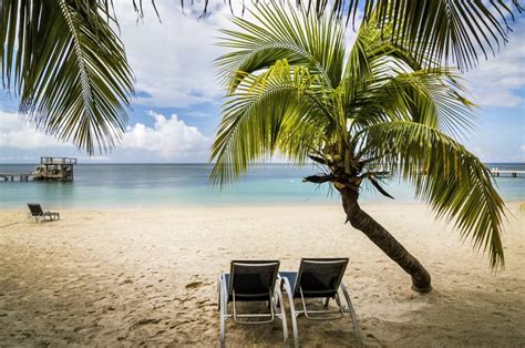 Roatan And The Bay Islands Travel Guide Expert Picks For Your Vacation Fodor’s Travel