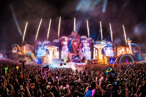 Tomorrowland 2018 Aftermovie Offers Breathtaking Glimpse Into World's Biggest Festival | The ...