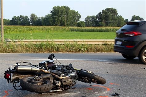 Tragico Incidente Stradale A Pontirolo Morto Un Motociclista Di 38 Anni
