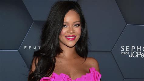 Rihanna Flaunts Her Figure To Advertise New Lingerie Line Fox News