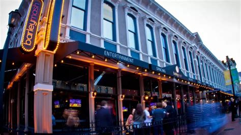 Eater San Diego: Gaslamp Brings Curbside Dining to Fifth Avenue – NBC 7