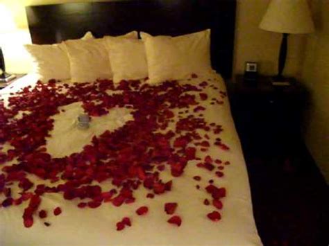 Get Ready To Laugh With Funny Rose Petals On Bed See How It S Done