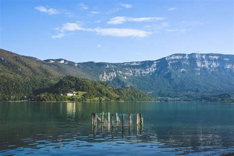 Le Lac Daiguebelette En Savoie Ti Piment