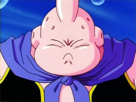 Majin buu starts off as a rather fat doughy entity, this is because before bibidi sealed him up for travel, he had absorbed the grand supreme kai and lost some of his power, but gained a sweet tooth for cakes and. Novidades e Curiosidades: 03/07/13