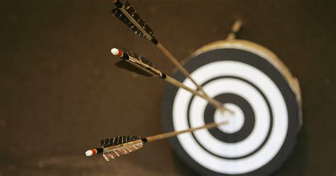 Three Arrows Center Of The Target Bullseye 4k Ultra Hd Wallpaper Реклама