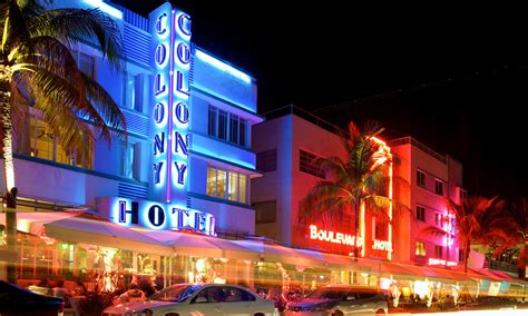 12 Cool Art Deco Hotels In Miami Beach Wandering Wheatleys
