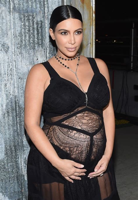 pregnant kim kardashian at givenchy fashion show in new york 09 11 2015