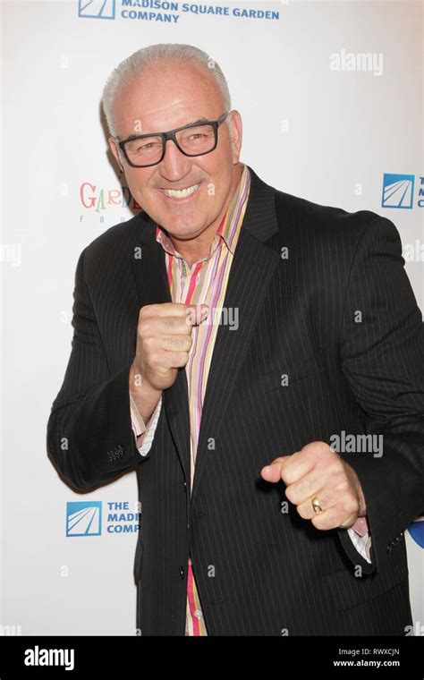 Gerry Cooney Hi Res Stock Photography And Images Alamy