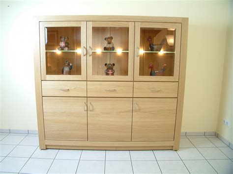 Schrank byron weiß braun massiv mit 6 glastüren. Schermbeck Highboard / kleiner Schrank / Wohnzimmerschrank ...