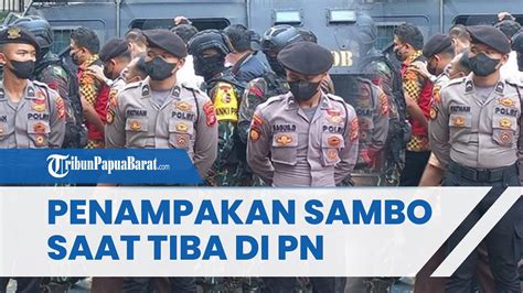 Ferdy Sambo Datang Gunakan Batik Dibalut Rompi Tahanan Dikawal Rantis Hingga Brimob Bersenjata